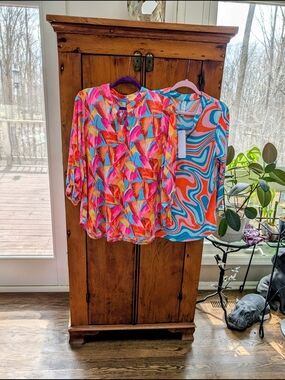 SET OF 2 Vibrant Spring/Summer Dear Scarlett NWT Lizzie Women's Blouses Sz L